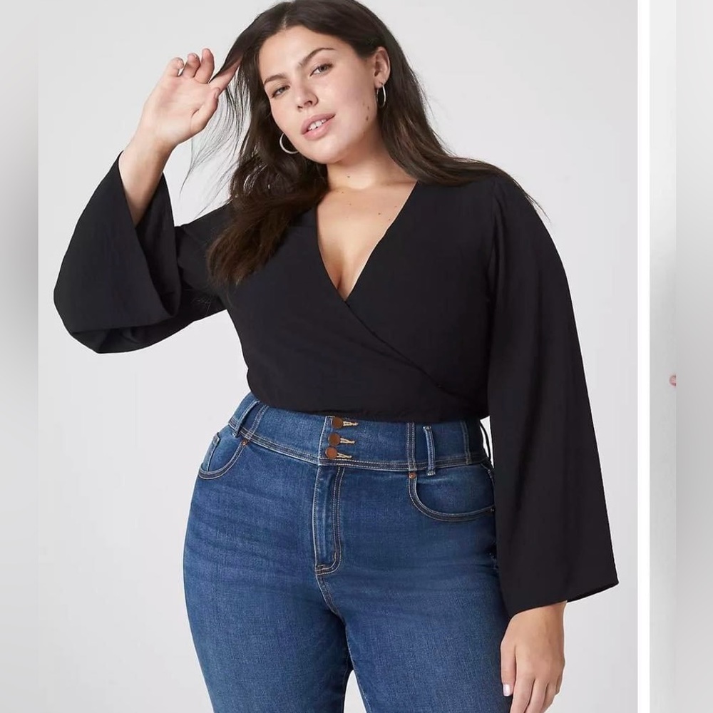 Lane Bryant NWT Classic Long Sleeve Wrap Tie Front Cropped Overpiece Top
